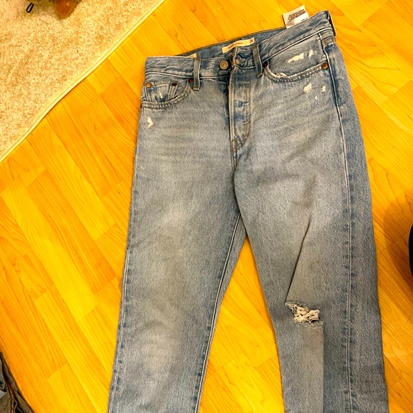 Levi’s Wedgie Skinny Size 26 - Picture 1 of 2